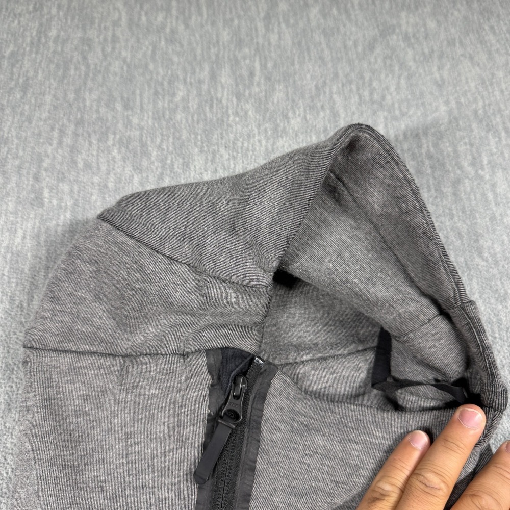 Nike Tech Fleece Dynamic Reveal Hoodie Women XL Gray Tech Fleece 1/2 Zip Pullove - Picture 2 of 9